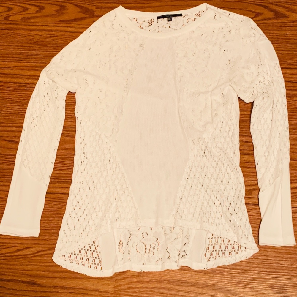 Beautiful white Generation Love sweater EUC.